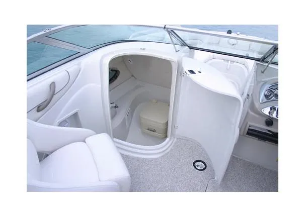 Slide: The Image of Crownline Boats 220 EX 2005 - 2