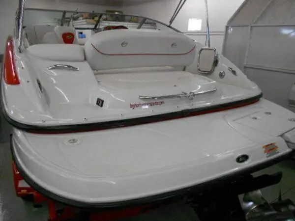 Slide: The Image of Crownline Boats 220 EX 2005 - 3