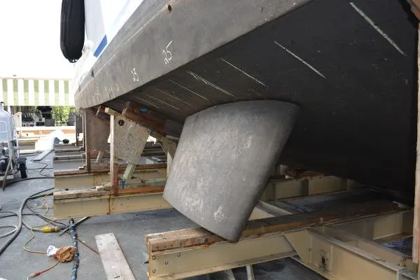 Slide: The Image of Derecktor Motor yacht 1990 - 2