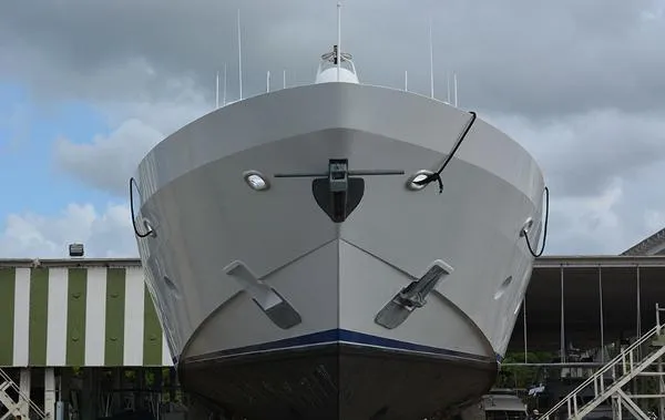 Slide: The Image of Derecktor Motor yacht 1990 - 8