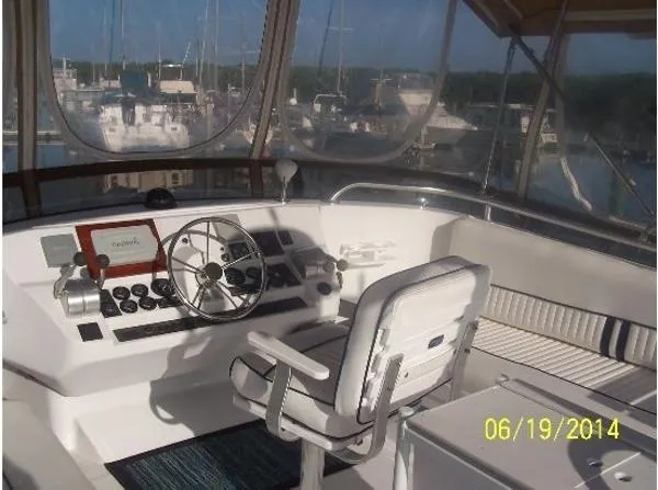Slide: The Image of Mainship 350 Trawler 1999 - 8