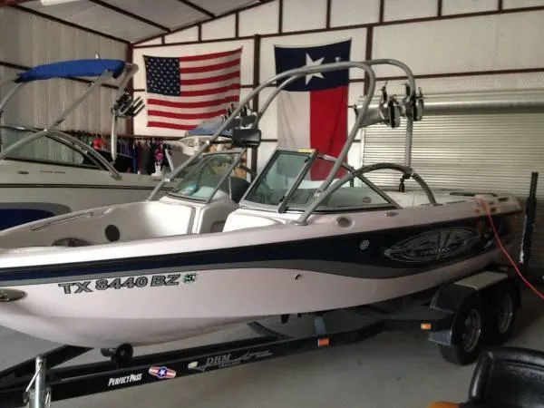 Slide: The Image of Correct Craft SUPER AIR NAUTIQUE 210 TEAM 2004 - 1