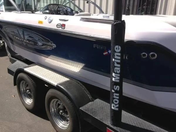 Slide: The Image of Correct Craft SUPER AIR NAUTIQUE 210 TEAM 2004 - 7