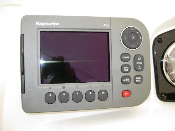 Slide: The Image of Sea Ray 240 Sundancer 2009 - 5