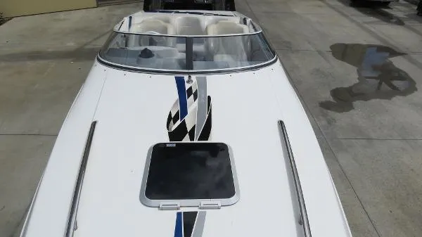 Slide: The Image of Wellcraft Scarab 29' 2002 - 10
