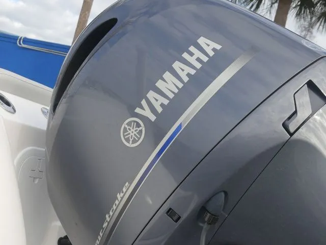 Slide: The Image of Sea Fox 268 Commander 2022 - 10