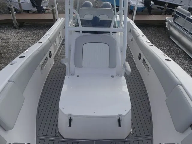 Slide: The Image of Sea Fox 268 Commander 2022 - 13