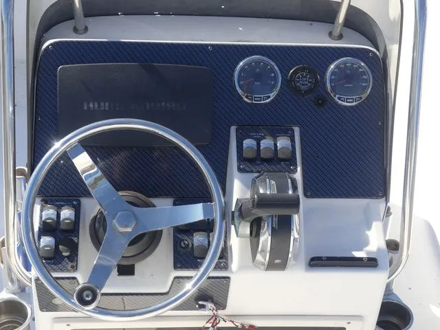 Slide: The Image of Sterling 220XS 2016 - 15