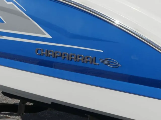 Slide: The Image of Chaparral 23 Surf 2021 - 8