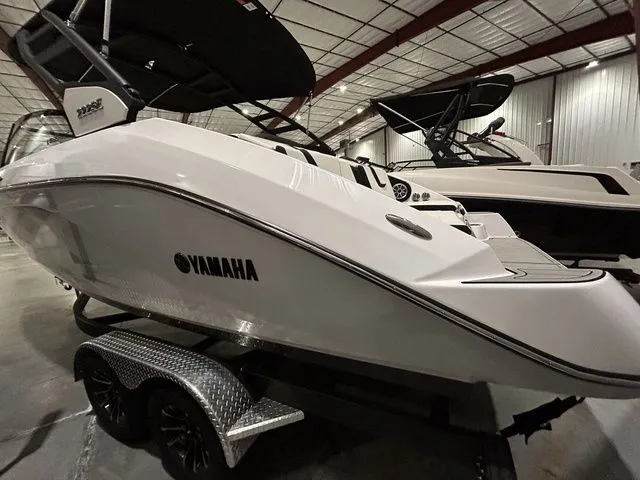 Slide: The Image of Yamaha 222SE 2024 - 11