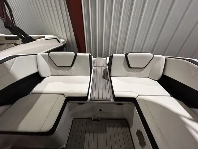 Slide: The Image of Yamaha 222SE 2024 - 21