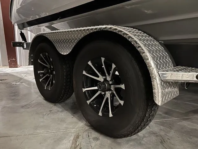 Slide: The Image of Yamaha 222SE 2024 - 8