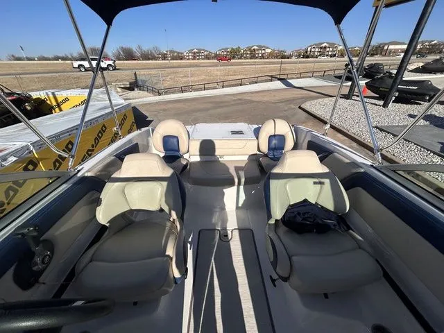 Slide: The Image of Chaparral 21 H2O Ski & Fish 2018 - 12