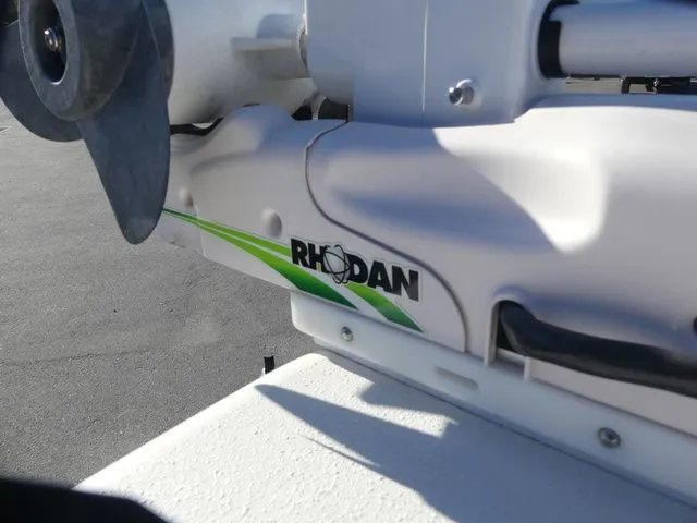 Slide: The Image of NauticStar 28 XS 2018 - 16