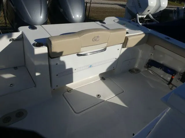 Slide: The Image of NauticStar 28 XS 2018 - 6