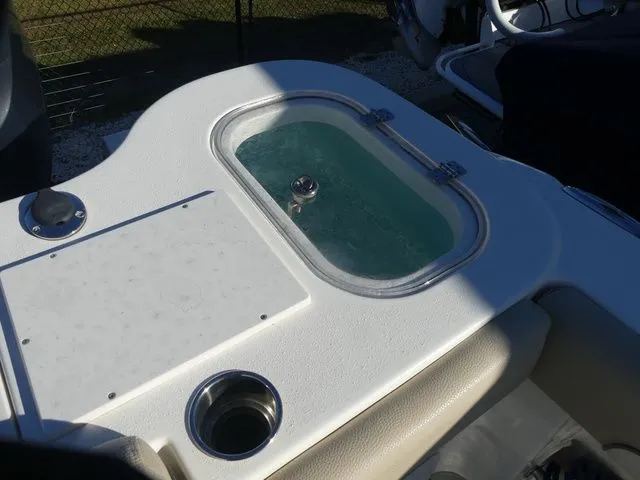 Slide: The Image of NauticStar 28 XS 2018 - 9