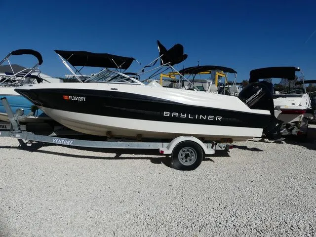 Slide: The Image of Bayliner 190 Bowrider 2013 - 3