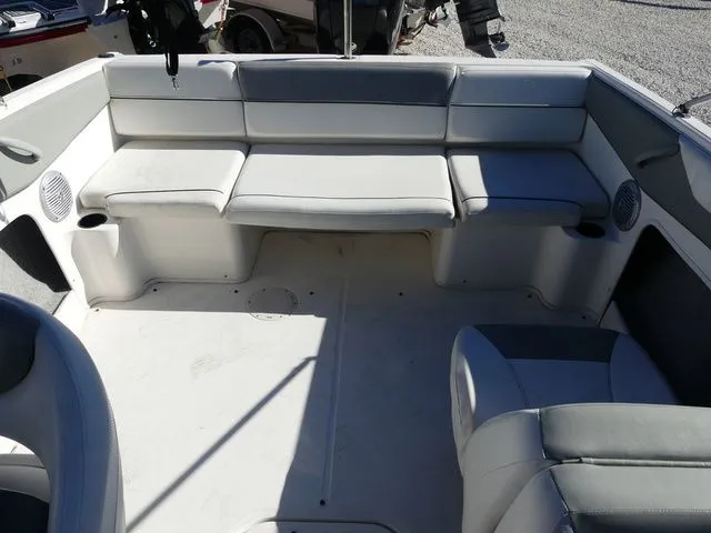 Slide: The Image of Bayliner 190 Bowrider 2013 - 9