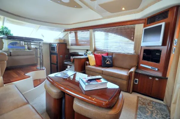 Slide: The Image of Sea Ray 44 Sedan Bridge 2006 - 5