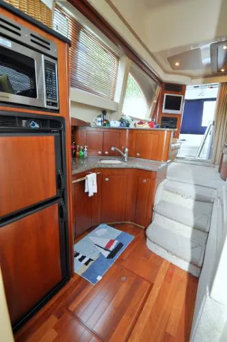 Slide: The Image of Sea Ray 44 Sedan Bridge 2006 - 9