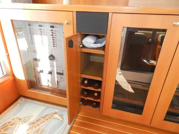 Slide: The Image of Island Pilot 395 Single Cabin Fast Trawler 2006 - 9