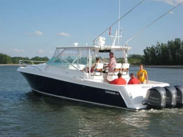 Slide: The Image of Contender 38 Express 2008 - 3