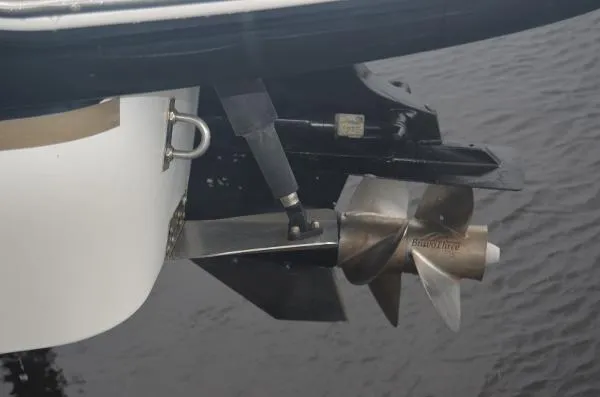 Slide: The Image of Chaparral 276 Signature Cruiser 2006 - 5