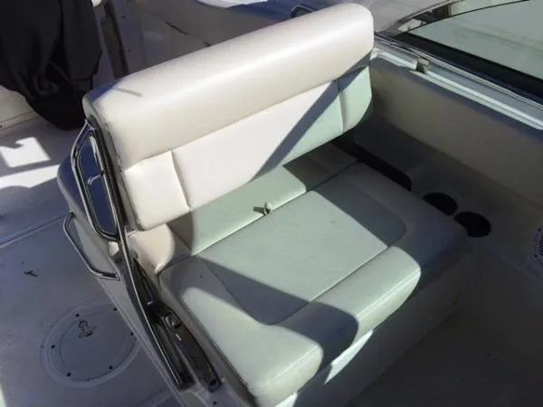 Slide: The Image of Boston Whaler 230 Vantage 2014 - 11