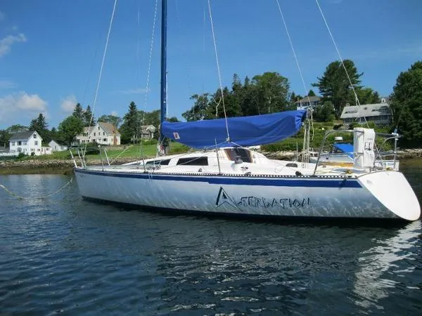 Slide: The Image of Hobie Fixed Keel 1986 - 3