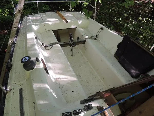 Slide: The Image of Hobie Fixed Keel 1986 - 6