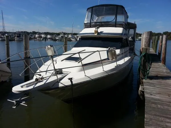 Slide: The Image of Sea Ray 410 Motor Yacht 1986 - 0