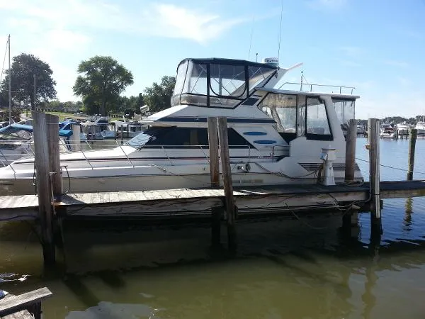 Slide: The Image of Sea Ray 410 Motor Yacht 1986 - 1