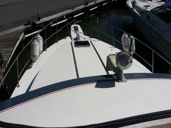Slide: The Image of Sea Ray 410 Motor Yacht 1986 - 11