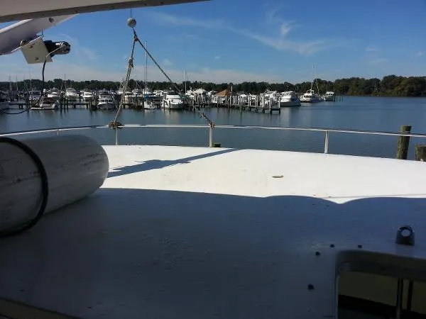 Slide: The Image of Sea Ray 410 Motor Yacht 1986 - 8