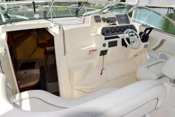 Slide: The Image of Wellcraft 290 Coastal 2006 - 4