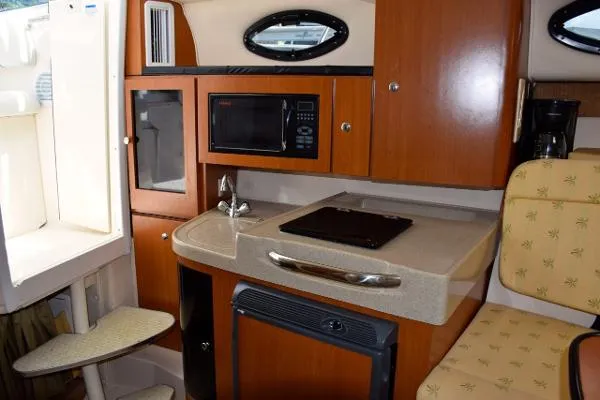 Slide: The Image of Wellcraft 290 Coastal 2006 - 5