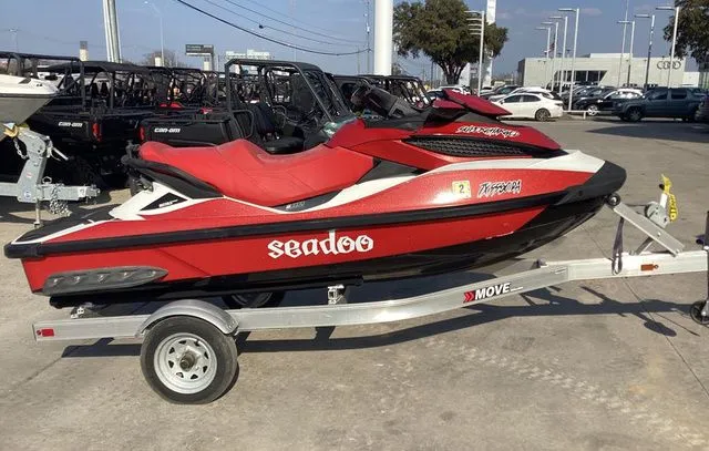 The Image of Sea-Doo Wake 2014 - 1