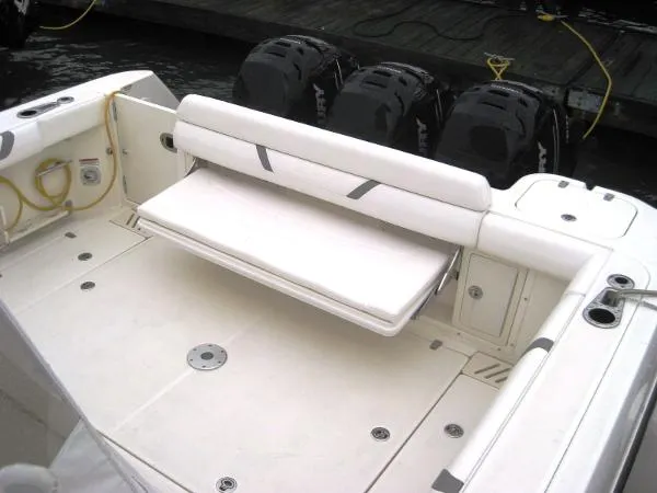 Slide: The Image of Boston Whaler 345 Conquest - Certified Preowned 2013 - 5