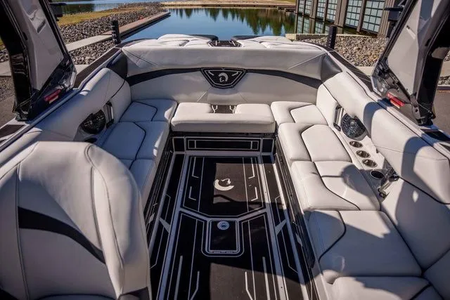 Slide: The Image of Centurion Nv243 2026 - 16