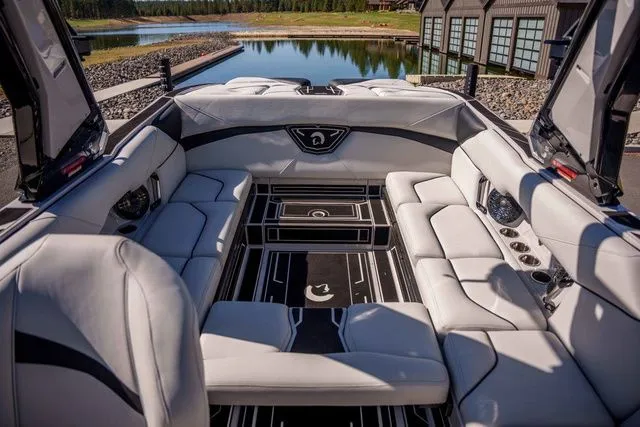 Slide: The Image of Centurion Nv243 2026 - 18