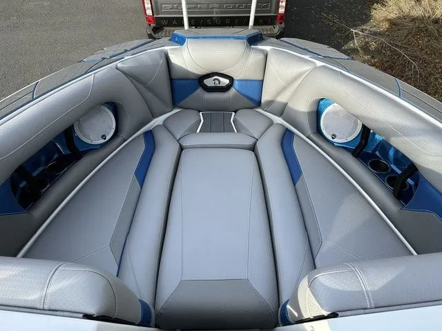 Slide: The Image of Centurion Ri245 2023 - 26