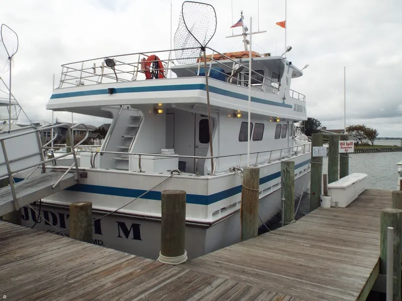 Slide: The Image of Lydia Yachts 65 1990 - 10