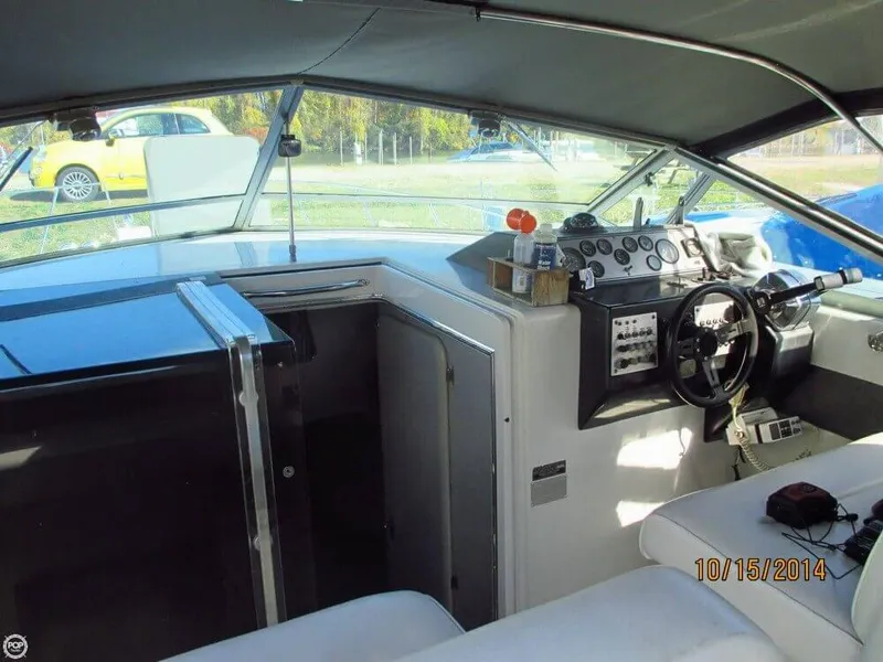 Slide: The Image of Chris-Craft 320 Amerisport Express 1987 - 9