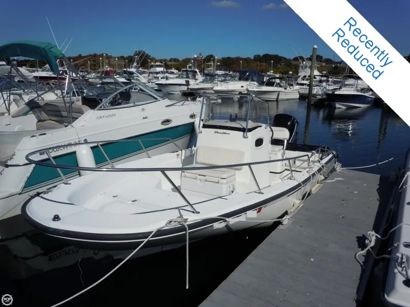 Slide: The Image of Boston Whaler 22 Dauntless 2000 - 1