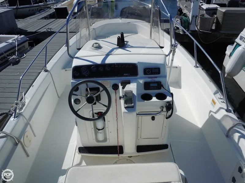 Slide: The Image of Boston Whaler 22 Dauntless 2000 - 6
