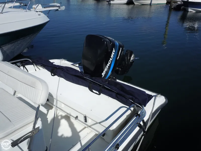 Slide: The Image of Boston Whaler 22 Dauntless 2000 - 8