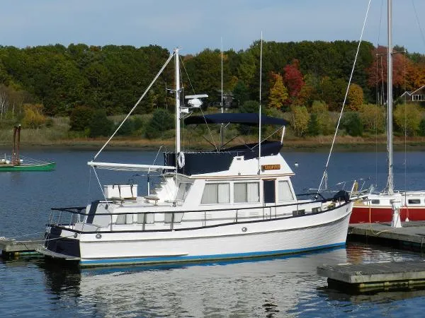 Slide: The Image of Grand Banks Classic 1990 - 0