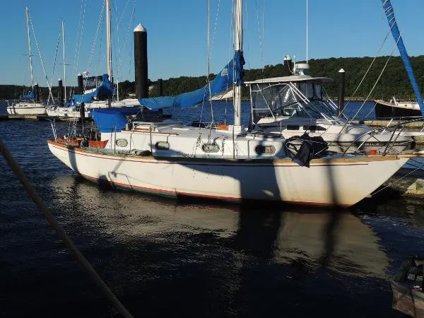 Slide: The Image of Cape Dory 30 1976 - 1