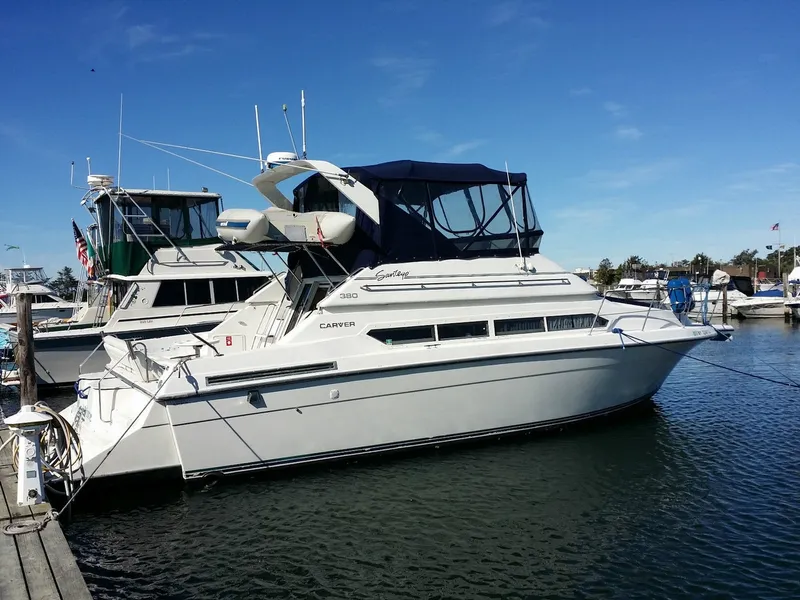 Slide: The Image of Carver Yachts 380 Santego Flybridge 1995 - 1