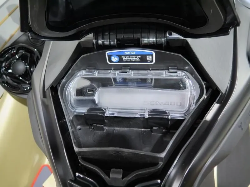 Slide: The Image of Sea-Doo 22sg - Rxt-x 325 W/snd 2025 - 11